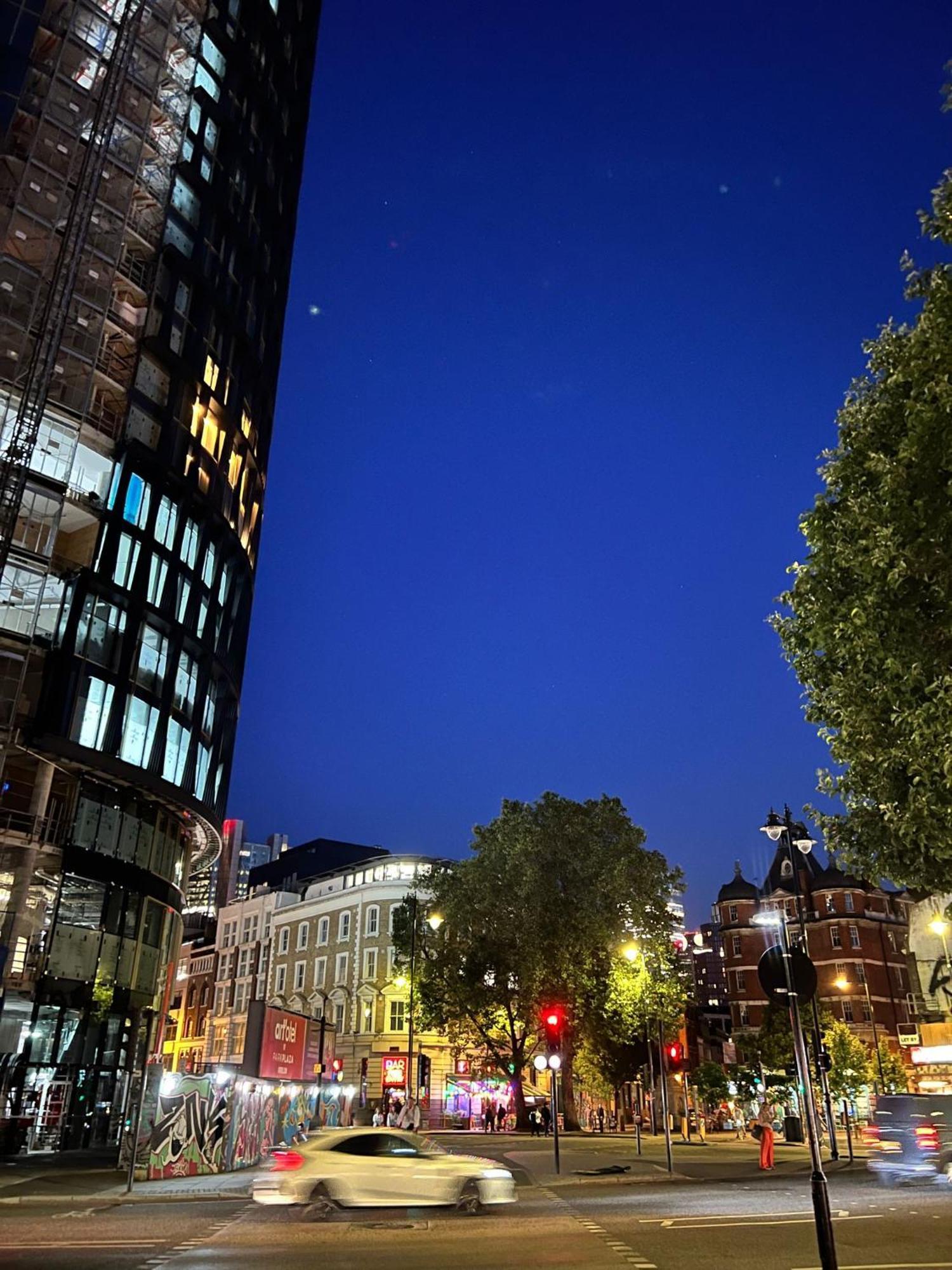 Peloton Organic Health Apartment In Angel, Old Street, Islington London Exterior photo